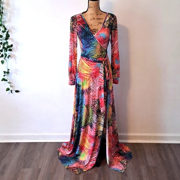 Tropical Vacation Maxi Dress - Picture 2 of 3